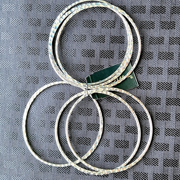 〰️6 Wavy Hammered Silver Bracelets by Cookie Lee - Picture 5 of 5